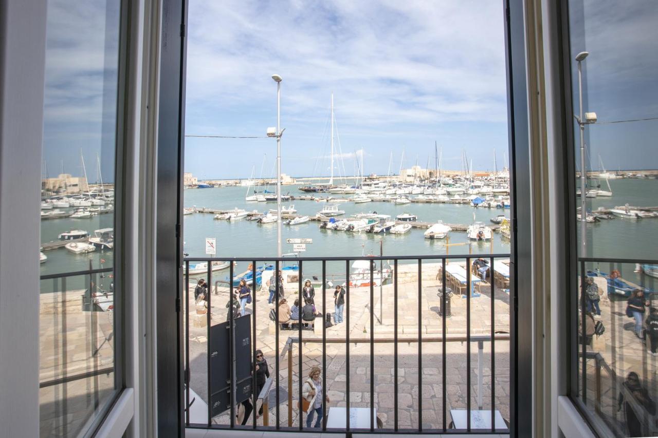 Maison Bleu Luxury Suite Sul Porto Di Trani Exterior foto