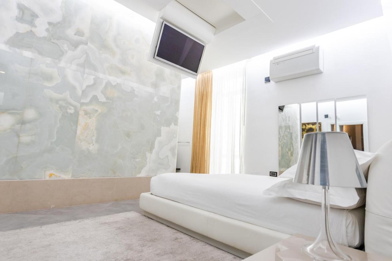 Maison Bleu Luxury Suite Sul Porto Di Trani Exterior foto