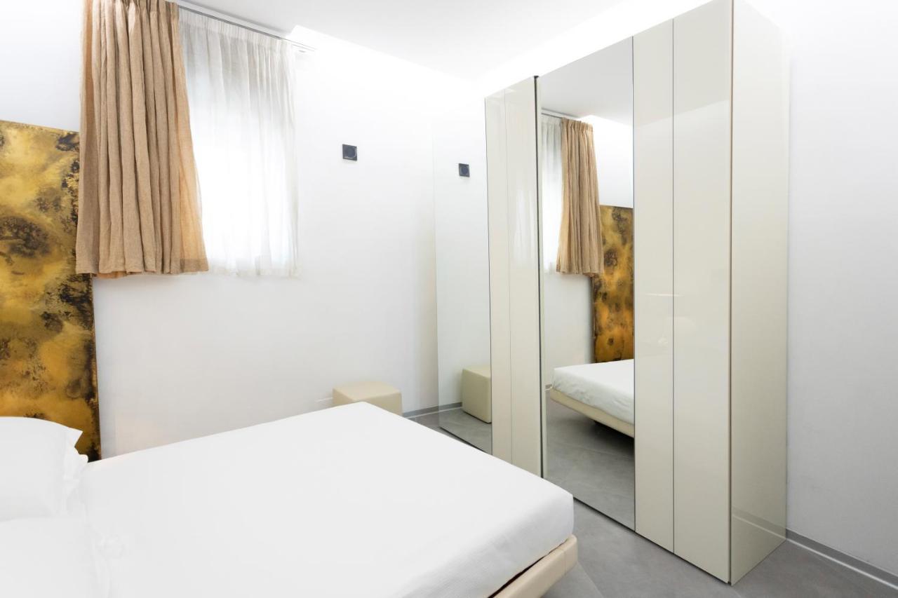 Maison Bleu Luxury Suite Sul Porto Di Trani Exterior foto